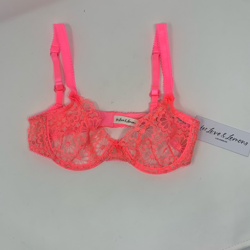 - NWT FOR LOVE & LEMONS FOR VICTORIA’S SECRET Daisy
